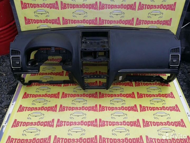 Панель (торпедо) Geely Emgrand