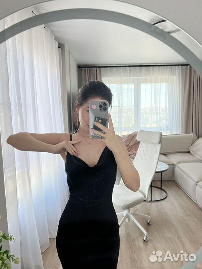 Бархатное платье XS love republic