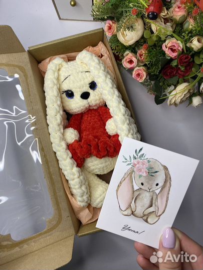 Зайка вязаный игрушка