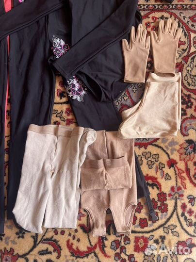 Одежда и аксессуары для фигурного катания + Mondor