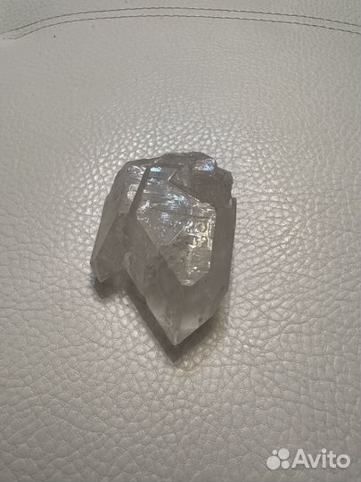 Горный хрусталь камень