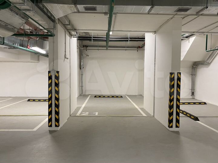Машиноместо, 14 м²