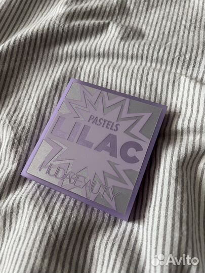 Лимитка теней Huda Beauty Pastels Lilac