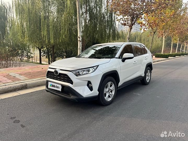 Toyota RAV4 2.0 CVT, 2020, 39 000 км