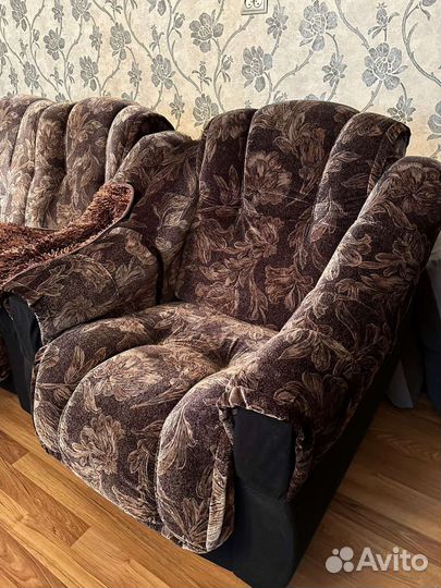 Диван с креслами