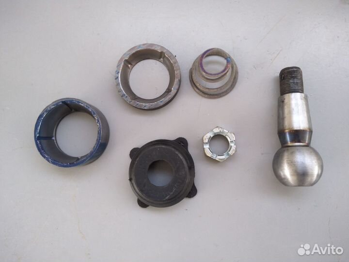 Палец рулевой тяги м 18*1,5 комплект (вкладыши пру