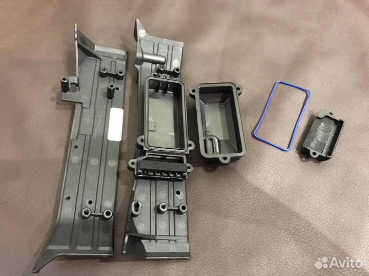 Traxxas trx4 площадки+бокс под приёмник