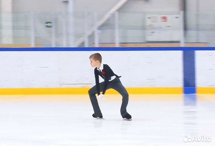 Костюм для выступлений на мальчика 146-152