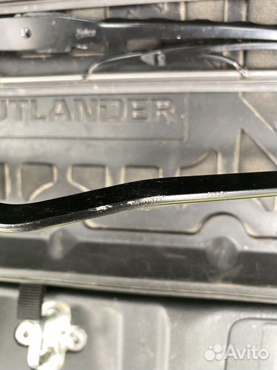 Рычаг стеклоочистителя Iveco