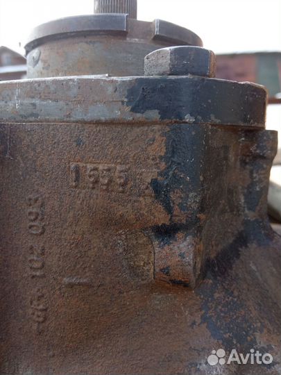 Рулевой редуктор с насосом (Mercedes-Benz W463)