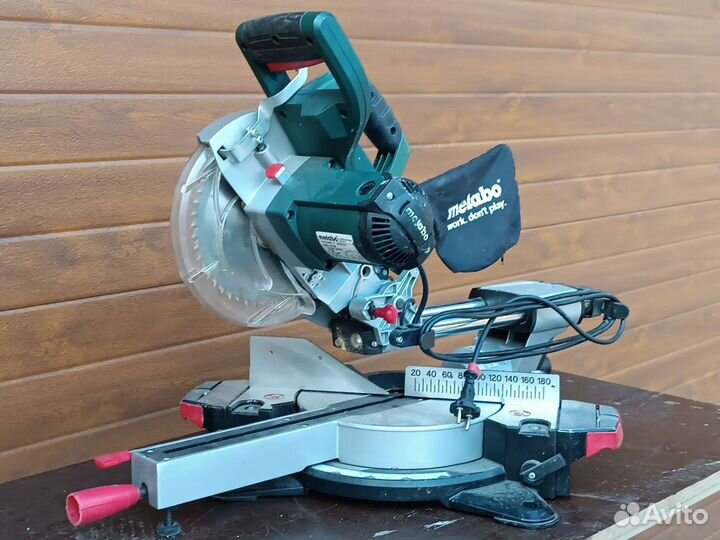 Торцовочная пила metabo kgs 216 m