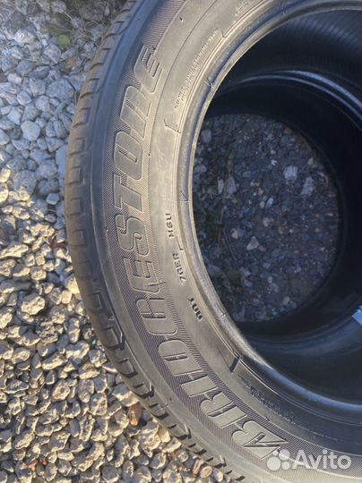 Bridgestone Dueler H/P Sport 215/60 R17