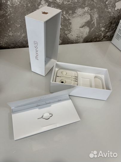 iPhone 6S, 32 ГБ