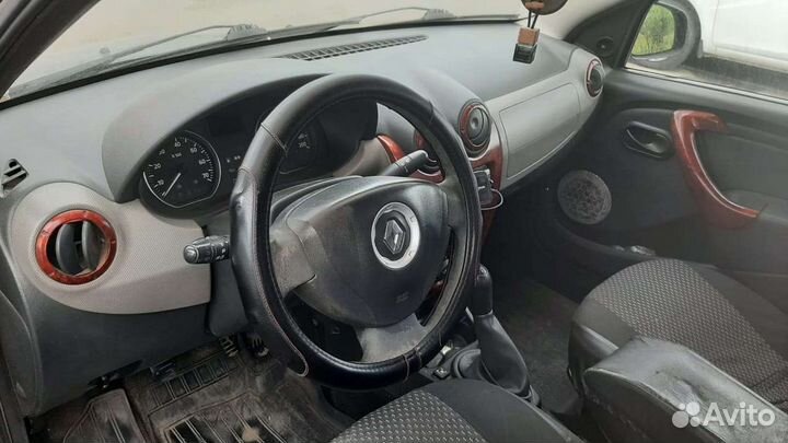 Renault logan в разборе