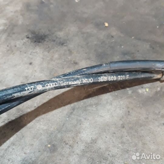 Трос ручника 2шт. Фольксваген Пассат Б5