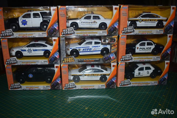 Модели а/м в раскраске полиции регионов США 1/32