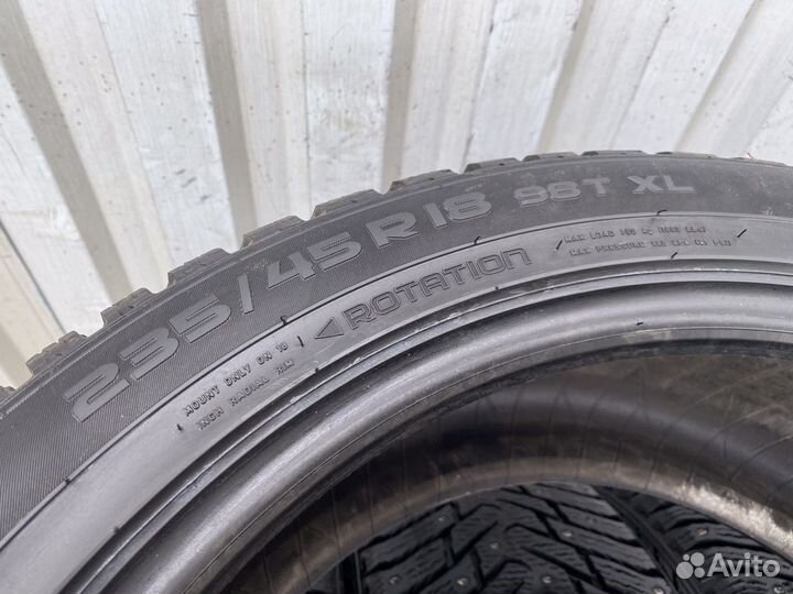 Nokian Tyres Hakkapeliitta 8 235/45 R18