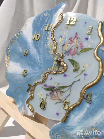 Часы ручной работы