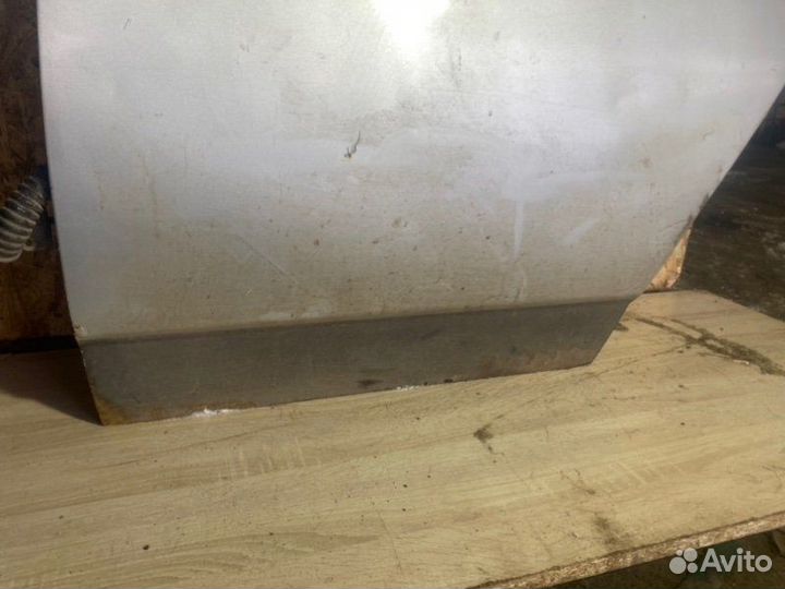 Дверь боковая задняя левая Ваз 2112 седан 21083