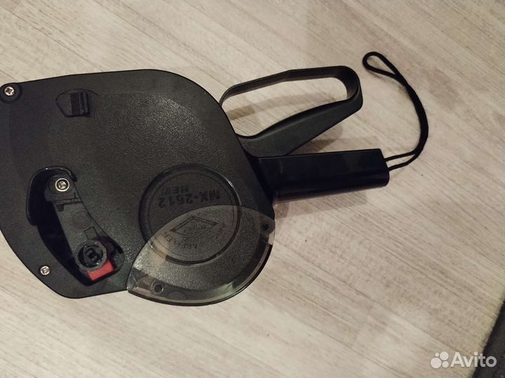 Этикет пистолет и упаков