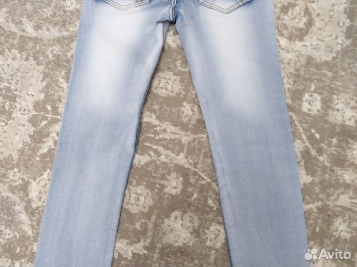 Джинсы