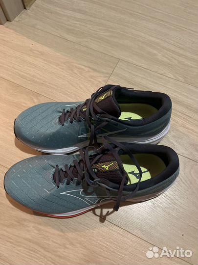 Mizuno wave inspire 18