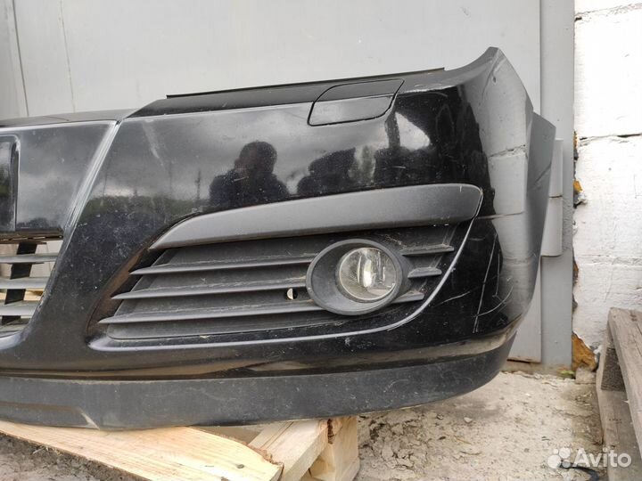 Бампер передний на Opel Astra H Дорестайлинг 5Д