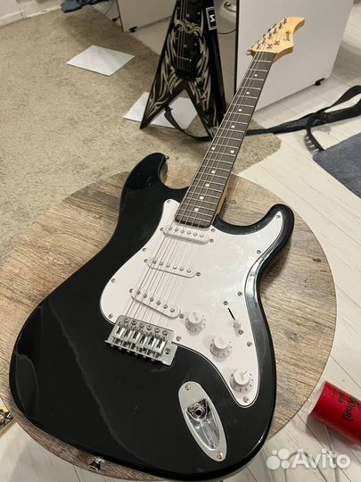 Электрогитара