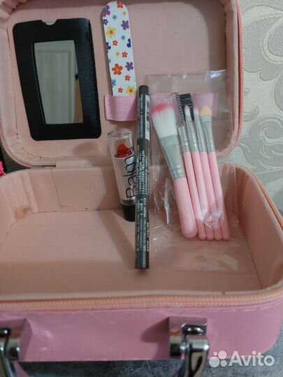 Детская косметика для девочек новая. Чемодан
