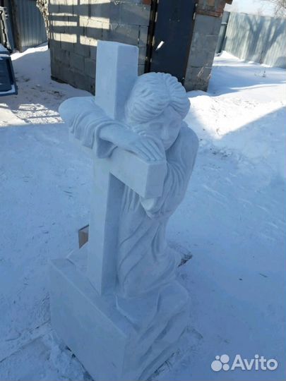 Памятники из мрамора и гранита