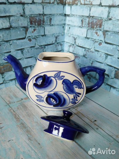 Чайник и 2 чашки Гжель
