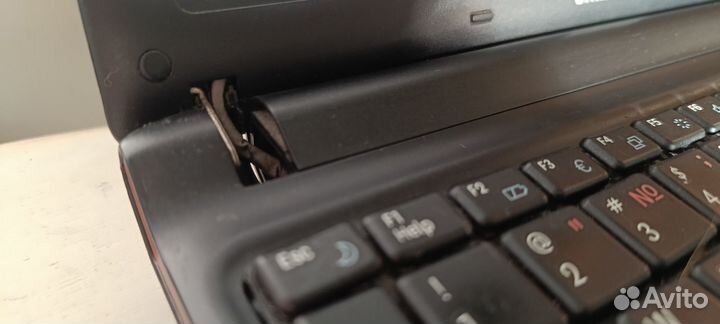 Продам ноутбук на запчасти
