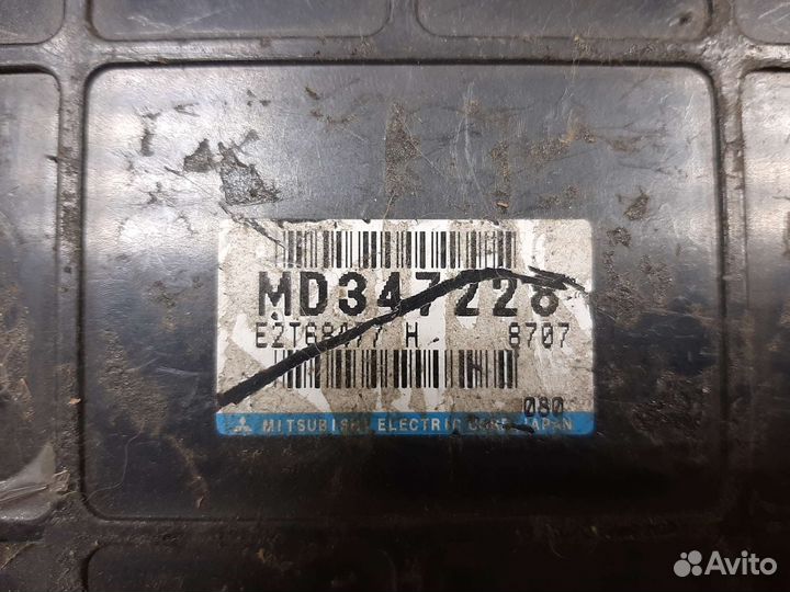 Блок управления двигателем Mitsubishi Carisma 1.6