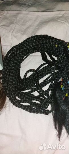 Волосы на заколках искусственные