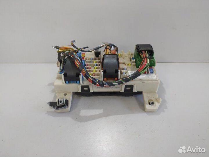 Блок предохранителей салонный Ford Focus 2