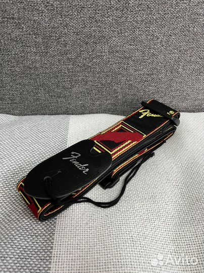 Ремень для акустической гитары Fender