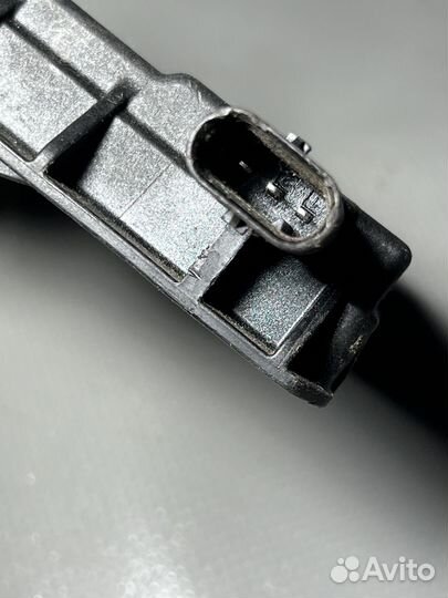 Клемма аккумулятора плюсовая W205