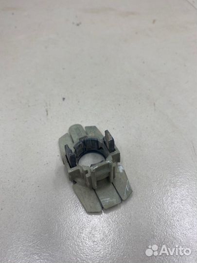 Кронштейн датчика парковки Toyota Land Cruiser