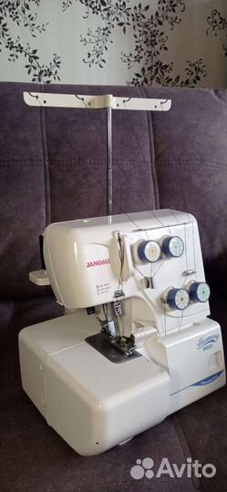 Швейная машина Janome (оверлок) harmony 9002D