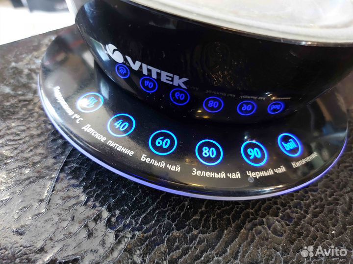Чайник Vitek VT-1179 BK нерабочий на запчасти