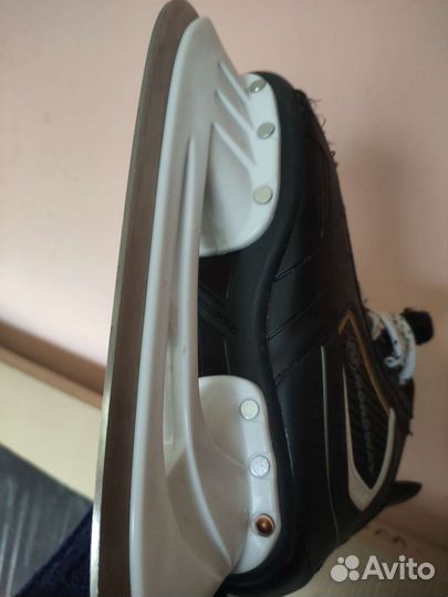 Коньки хоккейные детские 36 размер