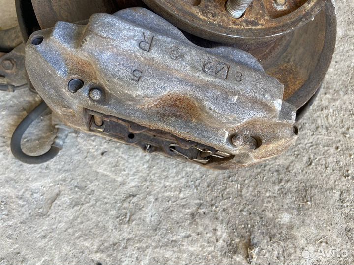 Суппорт передний land Cruiser 100