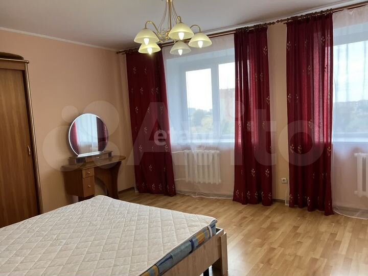 3-к. квартира, 120 м², 7/10 эт.