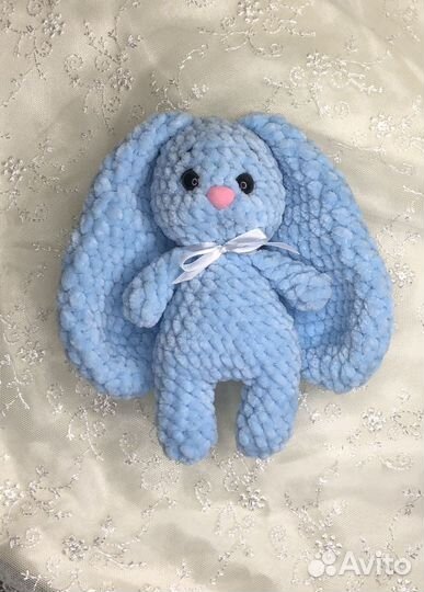 Зайчик плюшевый ручной работы