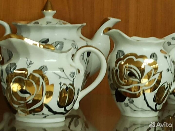 Сервизы чайный и кофейный Золотая роза