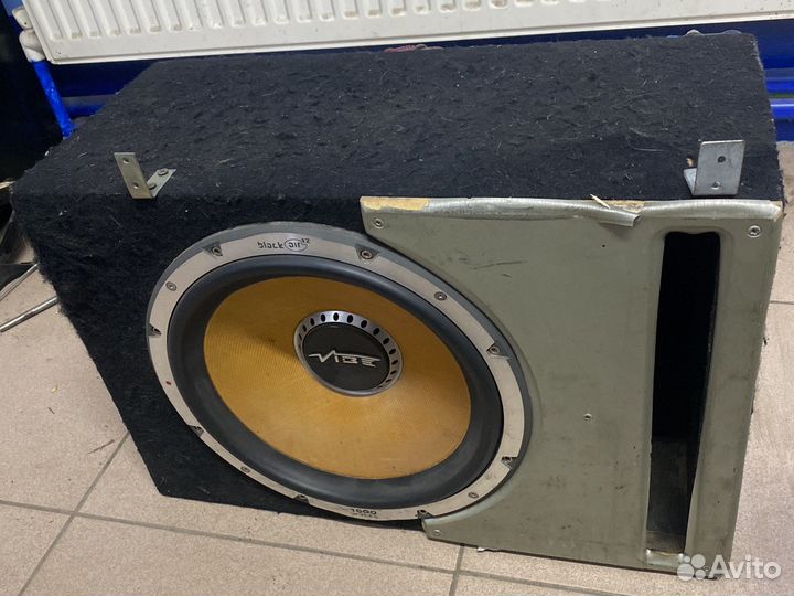 Сабвуфер с усилителем