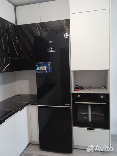 Кухонный гарнитур с техникой