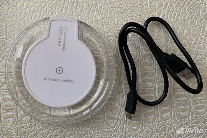 Беспроводное зарядное устройство Qi 10 вт, белое