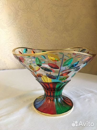 Ваза для фруктов цветное стекло
