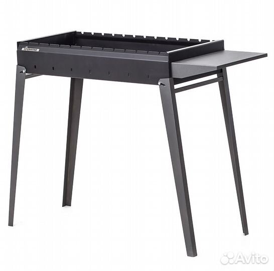 Вместительный мангал с складными ножками